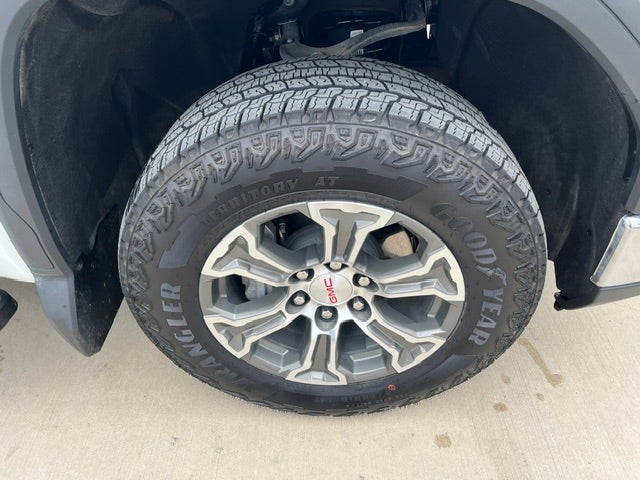 2025 GMC Sierra 1500 SLE