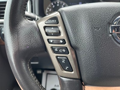 2022 Nissan TITAN Crew Cab Platinum Reserve 4x4