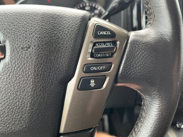 2022 Nissan TITAN Crew Cab Platinum Reserve 4x4