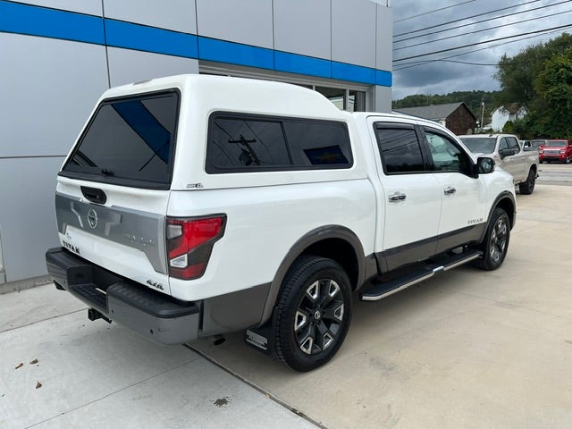 2022 Nissan TITAN Crew Cab Platinum Reserve 4x4