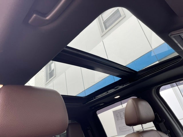 2022 Nissan TITAN Crew Cab Platinum Reserve 4x4