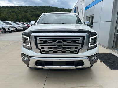 2022 Nissan TITAN Crew Cab Platinum Reserve 4x4
