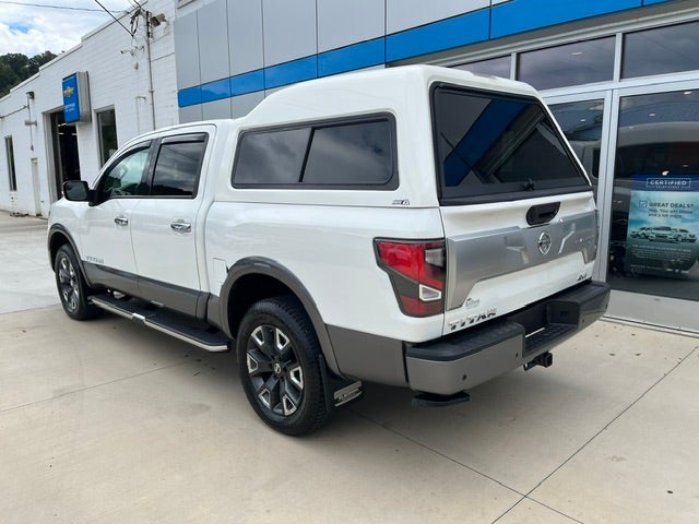 2022 Nissan TITAN Crew Cab Platinum Reserve 4x4