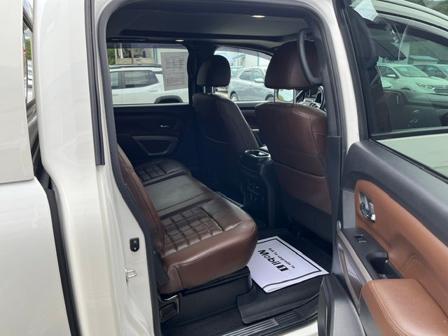 2022 Nissan TITAN Crew Cab Platinum Reserve 4x4
