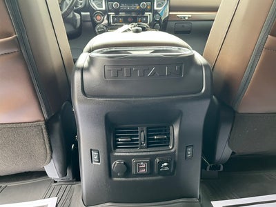 2022 Nissan TITAN Crew Cab Platinum Reserve 4x4