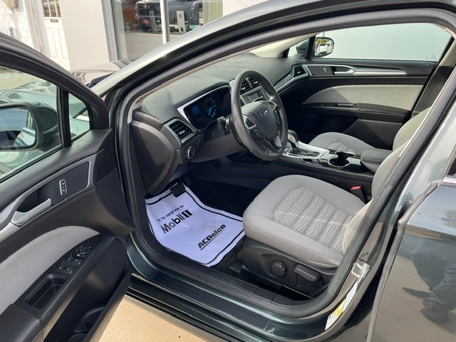 2016 Ford Fusion S