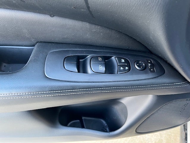 2018 Nissan Pathfinder SV