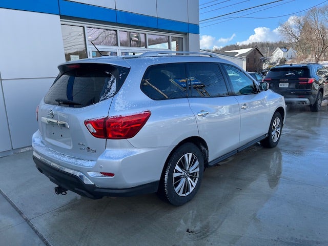2018 Nissan Pathfinder SV
