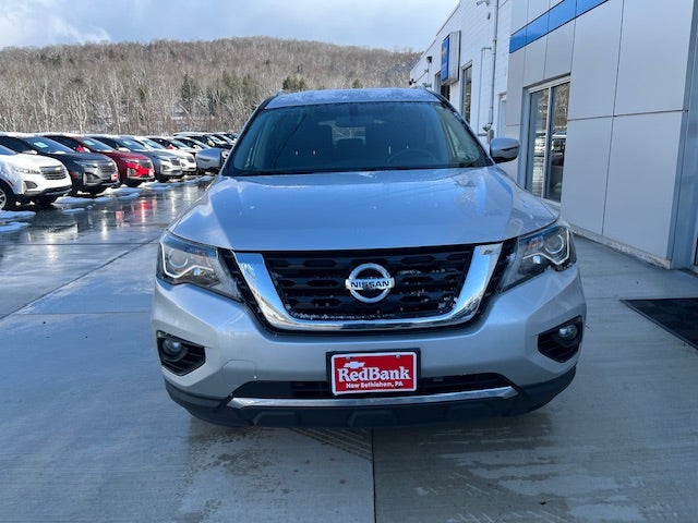 2018 Nissan Pathfinder SV