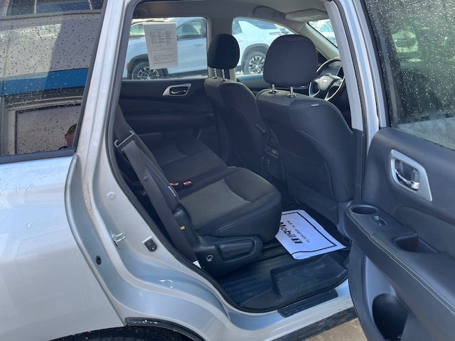 2018 Nissan Pathfinder SV