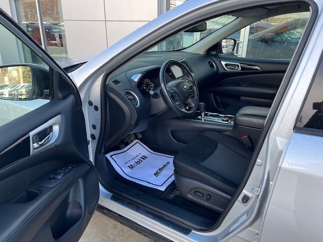 2018 Nissan Pathfinder SV