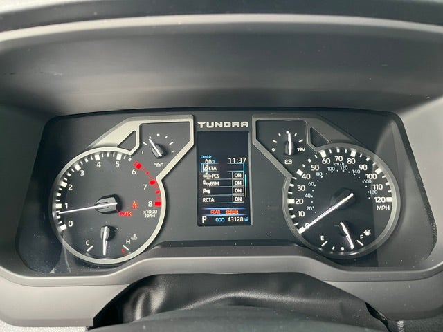 2022 Toyota Tundra 4WD SR5