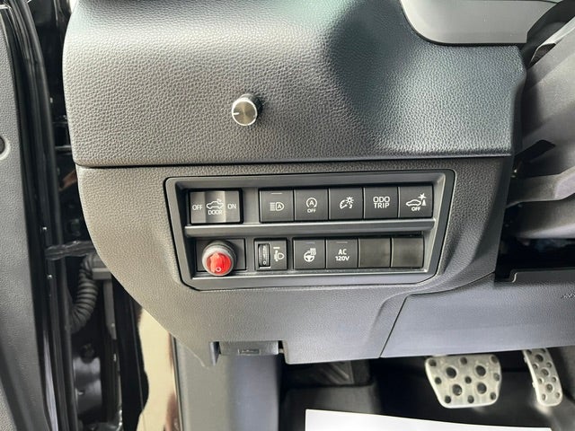 2022 Toyota Tundra 4WD SR5
