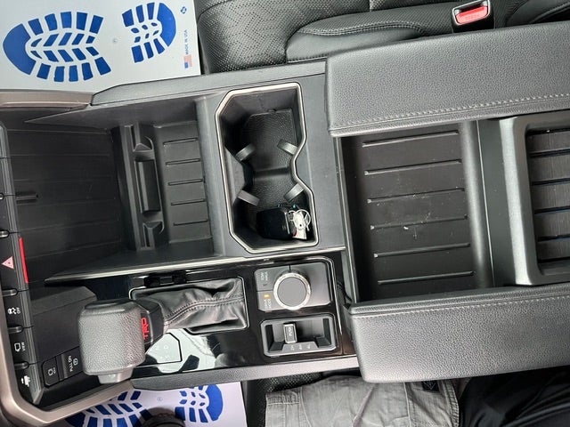 2022 Toyota Tundra 4WD SR5