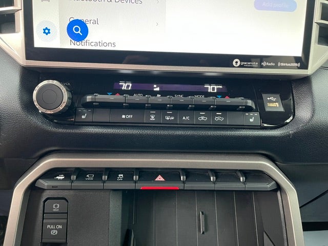 2022 Toyota Tundra 4WD SR5