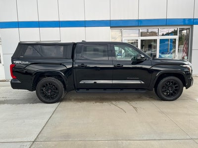 2022 Toyota Tundra 4WD SR5