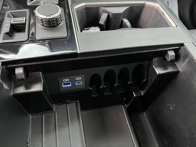 2022 Toyota Tundra 4WD SR5