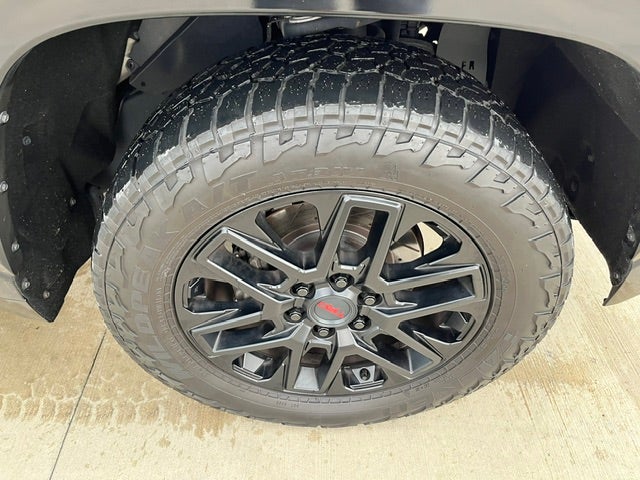 2022 Toyota Tundra 4WD SR5
