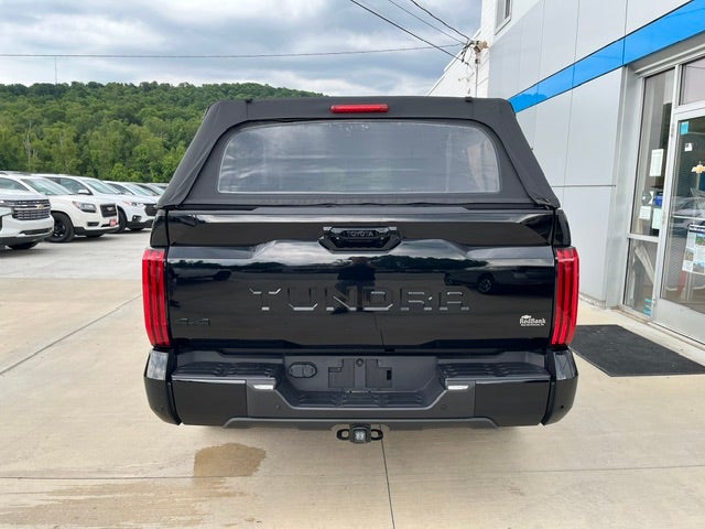 2022 Toyota Tundra 4WD SR5