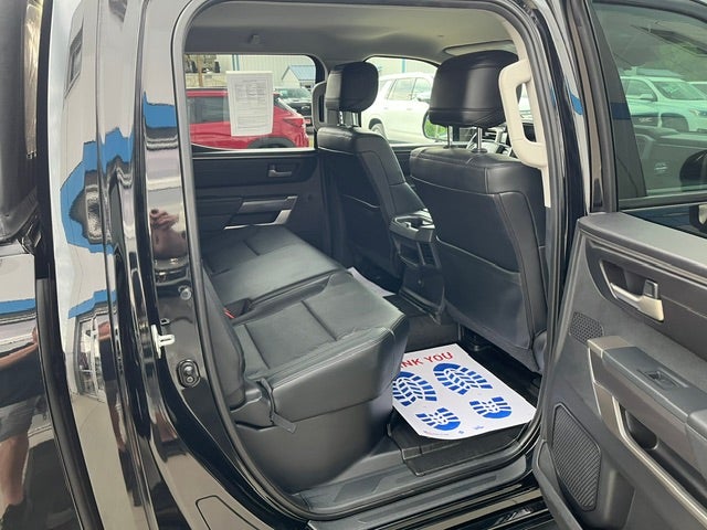 2022 Toyota Tundra 4WD SR5