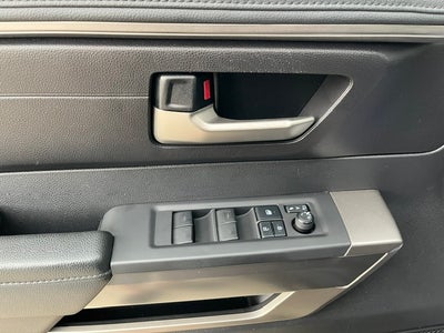 2022 Toyota Tundra 4WD SR5